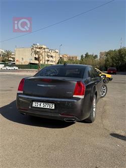 کرایسلەر 300